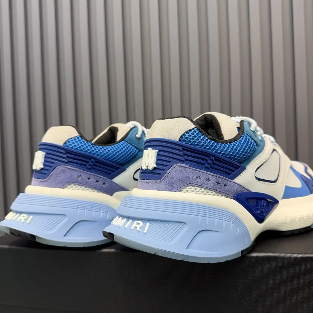 [AMIRI Amir] P: 760💰Size for couples: Female 35-40; Male 39-44; (Customized at 45.46) AMIRI Amir New Autumn and Winter Products New Autumn Latest Catwalk Couple Color Block Bread Casual Sports Shoes Series 〰 Casual fashion style full of details New generation of bone shoes popular classic upgrades Super comfortable and super popular! AUTRY is an exclusive version of AUTRY couple casual shoes from a high street brand in Los Angeles. Many celebrity Internet celebrities have the same style. Chinese new rapper Xiaobai Gali, Wang Yibo, Yang Mi and other Internet celebrity bloggers are competing for their feet. The three-dimensional molded metal logo on the side of the AJ1 shoe is on par with Nike's popular Fog. The heroic value instantly has a bit of punk rock flavor, all showing fashion sense and street style... ▪ Upper: original custom-made cowhide + original custom-made breathable mesh ▪Inner lining: original customized breathable mesh ▪Outsole: original molded two-color TPU rubber combination outsole.
